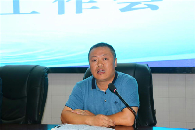 刘鸿杰副校长对安全保卫工作作安排