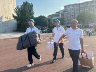 爱心护航入学路，青春逐梦赴新程｜蓬溪中...