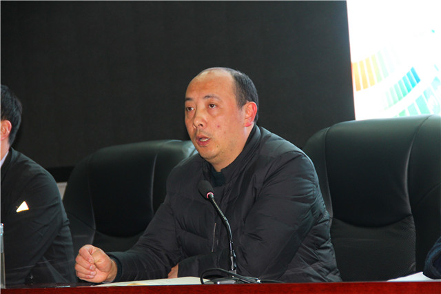 纪委书记杨加林同志对本期德育暨安全工作提出总体要求和安排